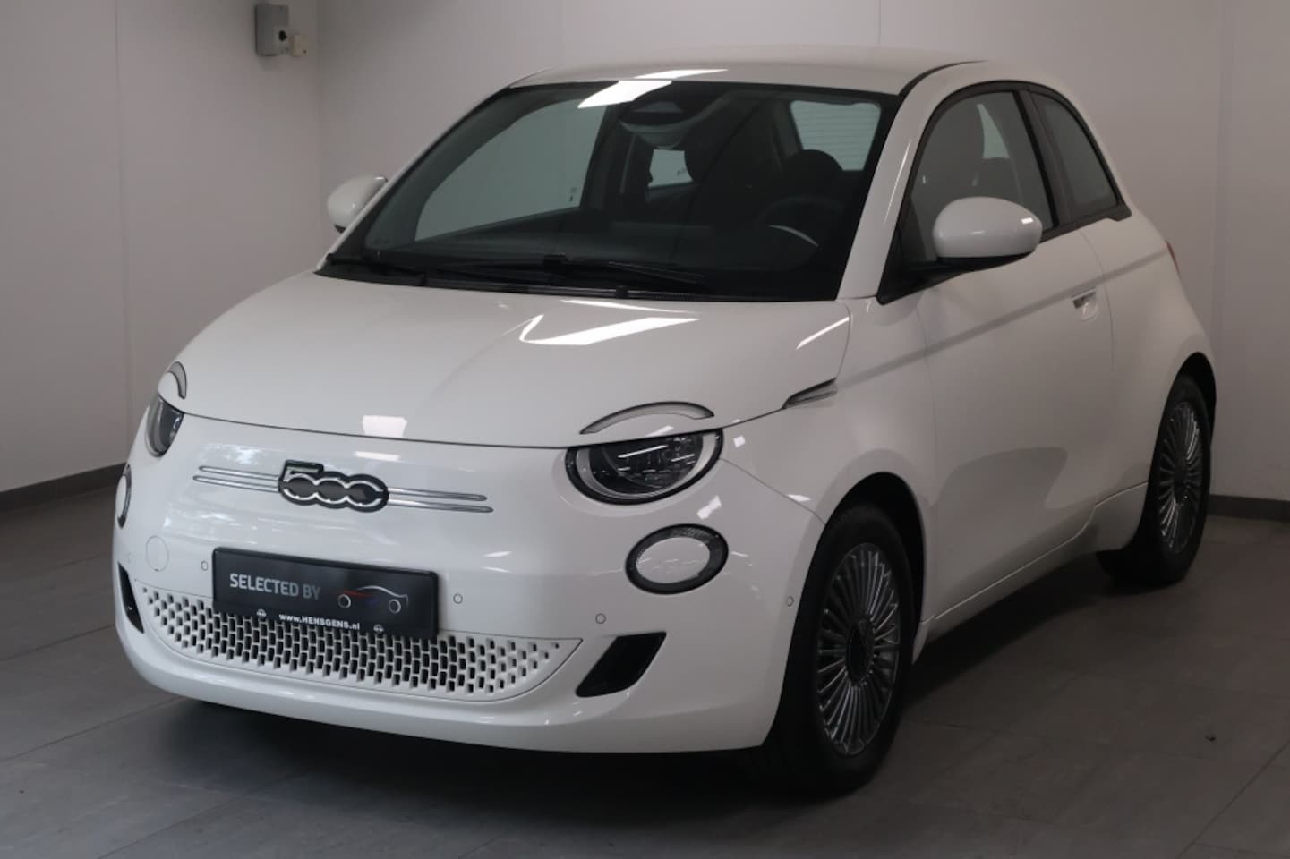 Fiat 500 - 42 kWh Icon met Comfort Pack - AutoWereld.nl