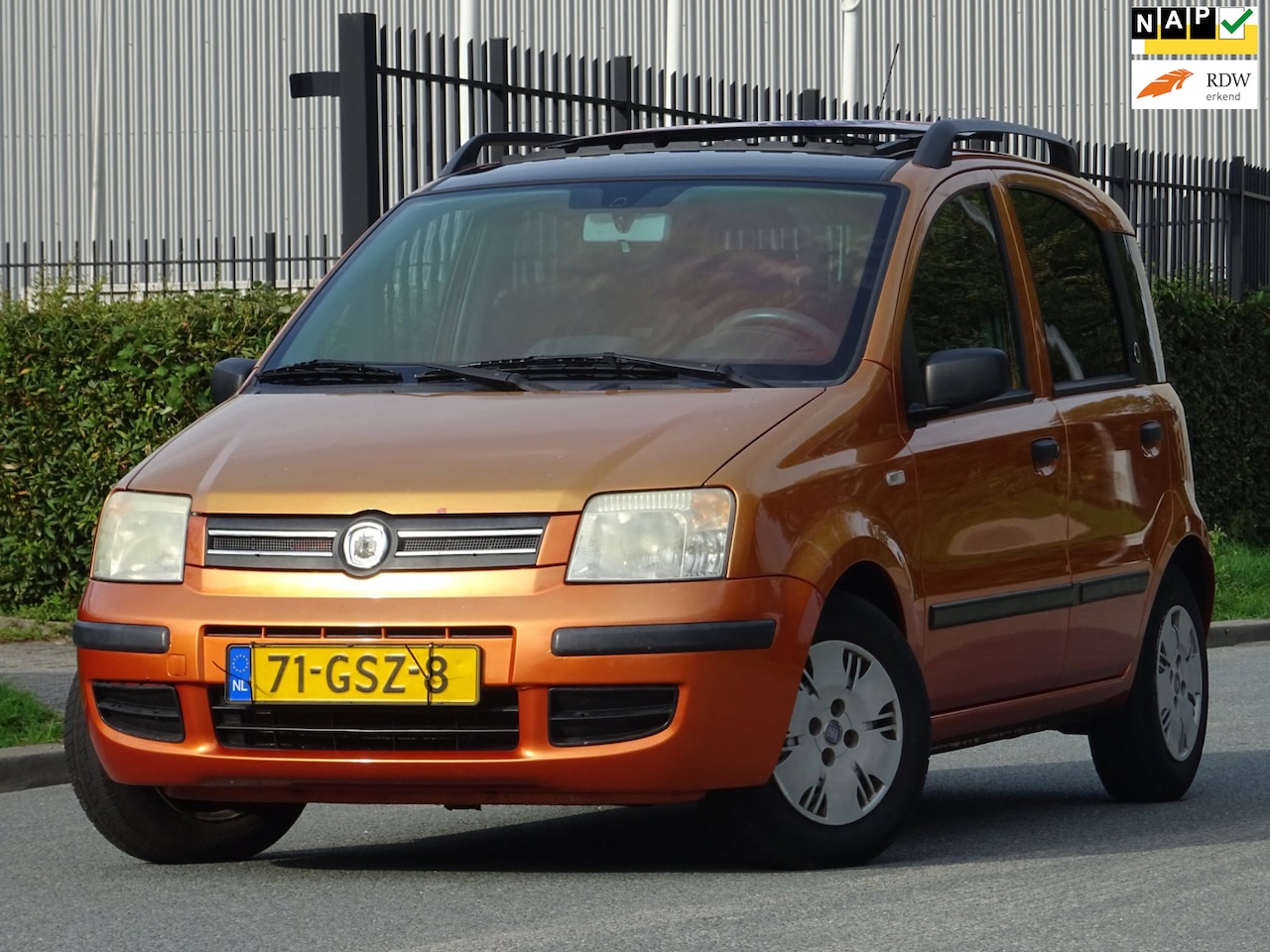 Fiat Panda - 1.2 Emotion NAP/PANORAMADAK/AIRCO/NIEUWE APK - AutoWereld.nl
