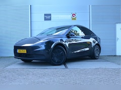 Tesla Model Y - Standard RWD 58 kWh Juniper, Trekhaak (twv 1.350, -), Stealth Grey (twv 1.300, -)