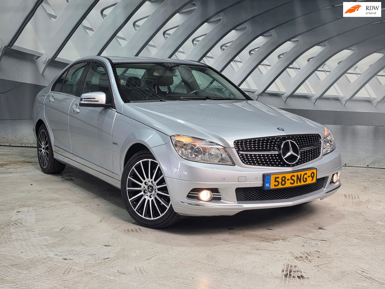 Mercedes-Benz C-klasse - 180 CGI Avantgarde business Class half leer - AutoWereld.nl