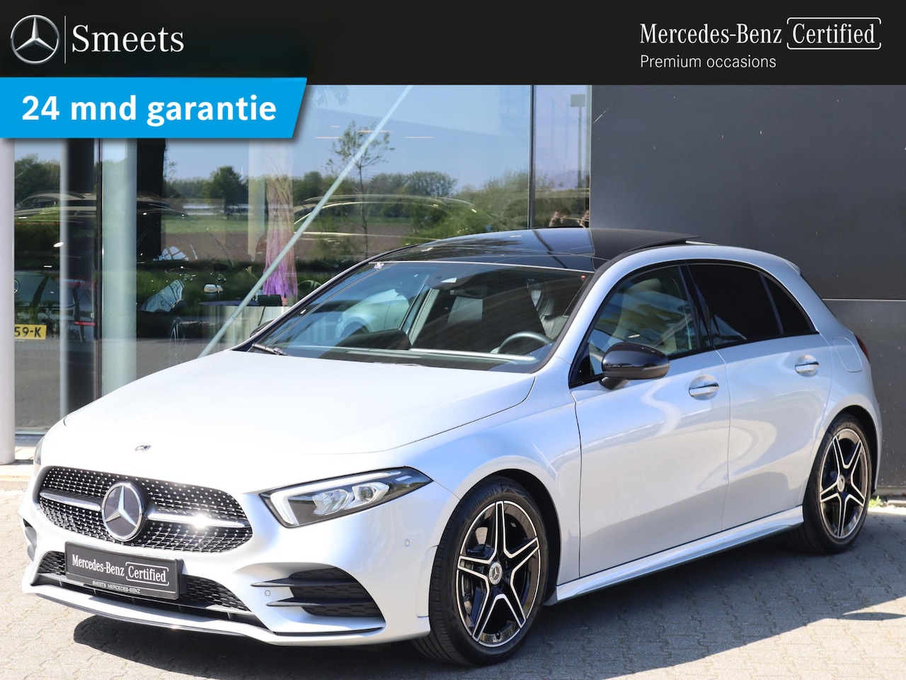 Mercedes-Benz A-klasse - 180 AMG Line l Panorama dak l Keyless entry l Achteruitrij camera l Stoelverwarming - AutoWereld.nl