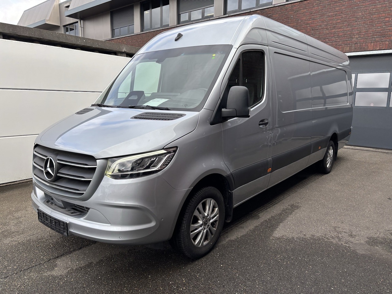Mercedes-Benz Sprinter - 319 CDI RWD SELECT L3 / L4 (907.635/637) - AutoWereld.nl