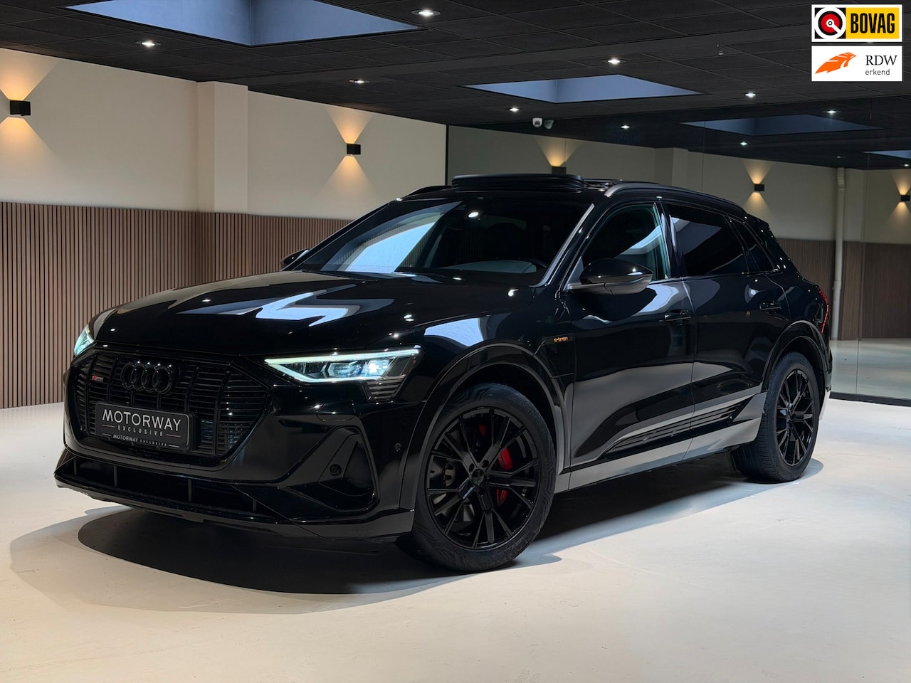 Audi e-tron - E-tron 50 quattro edition Black 71 kWh|Pano|Memory|S line|Keyless| - AutoWereld.nl