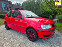 Volkswagen Polo - 1.4 Trendline *apk:09-2027