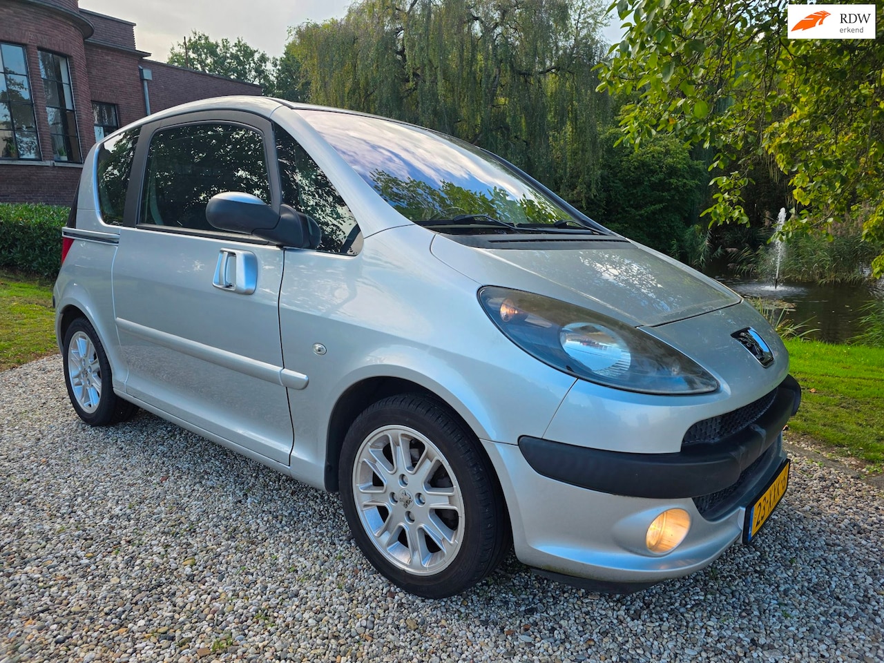 Peugeot 1007 - 1.6-16V Sporty AUTOMAAT - AutoWereld.nl