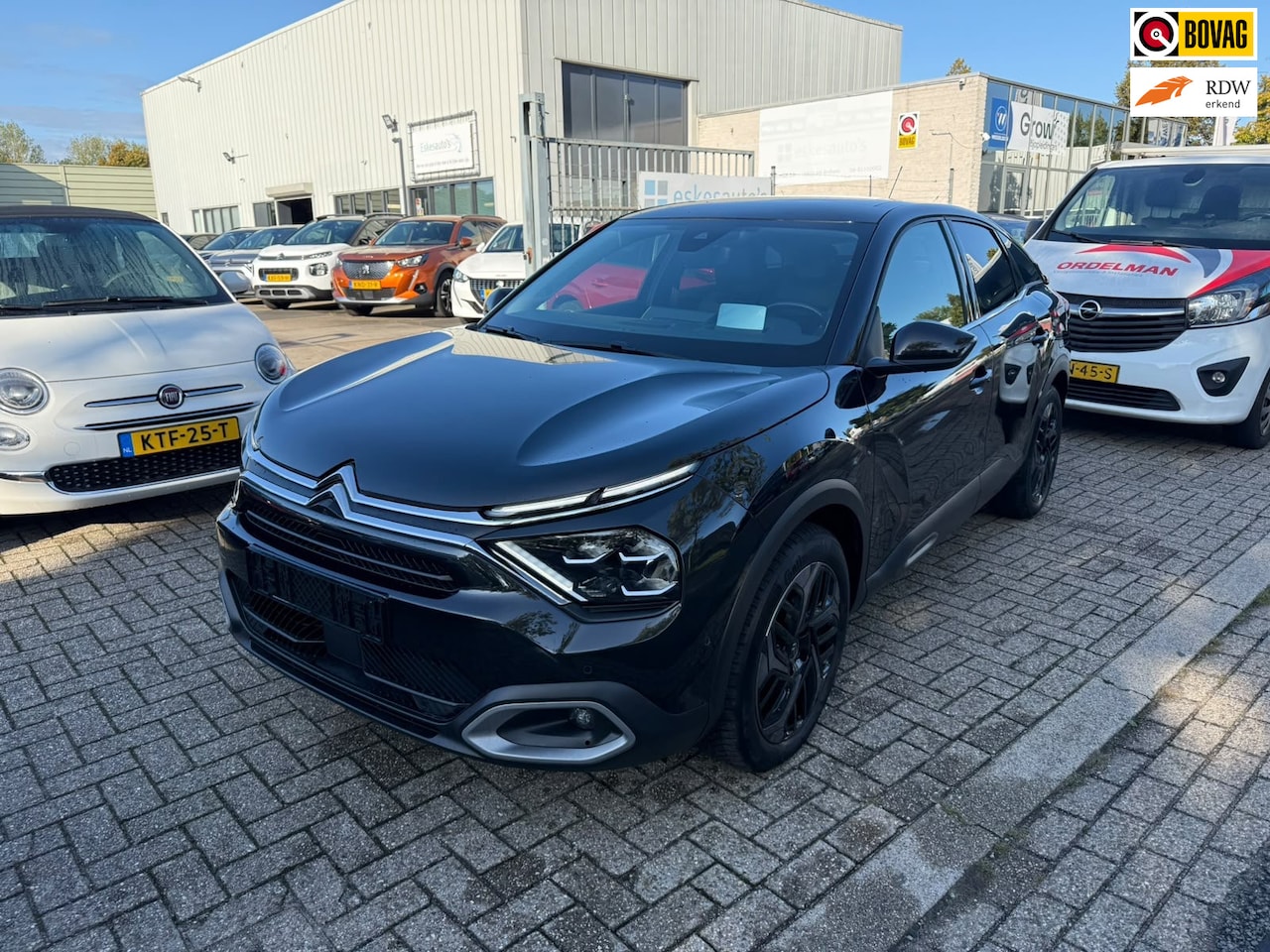 Citroën C4 - 1.2 Puretech Shine 1.2 PureTech Shine, Automaat, Panodak, Navi, Camera, leder, Trekhaak, 1ste eigenaar, INC B - AutoWereld.nl