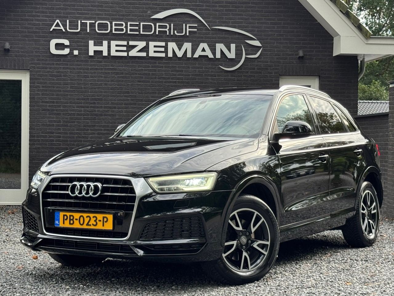 Audi Q3 - 2.0 TFSI Quattro S-Line Xenon LEDER Cruise Climate Control Navigatie - AutoWereld.nl