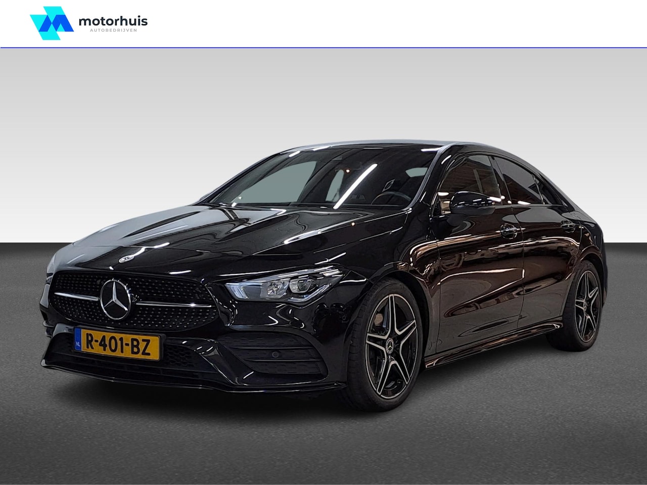 Mercedes-Benz CLA-Klasse - 180 136PK AUTOMAAT BUSINESS SOLUTION AMG LINE NAVI PDC TEL LED NAP | AMG-styling | Bekledi - AutoWereld.nl