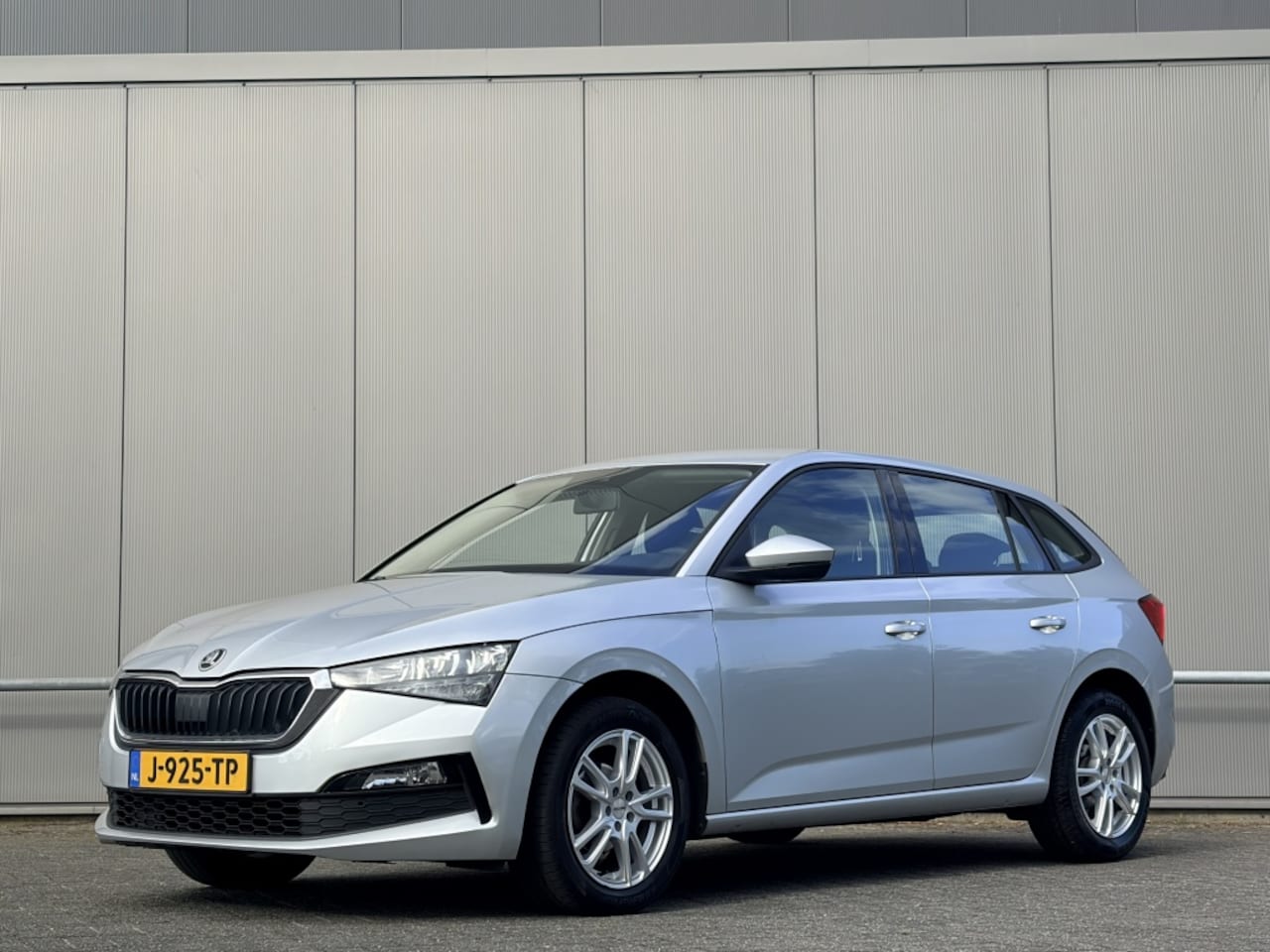 Skoda Scala - 1.0 TSI Active - airco - cruise - Bluetooth - - AutoWereld.nl