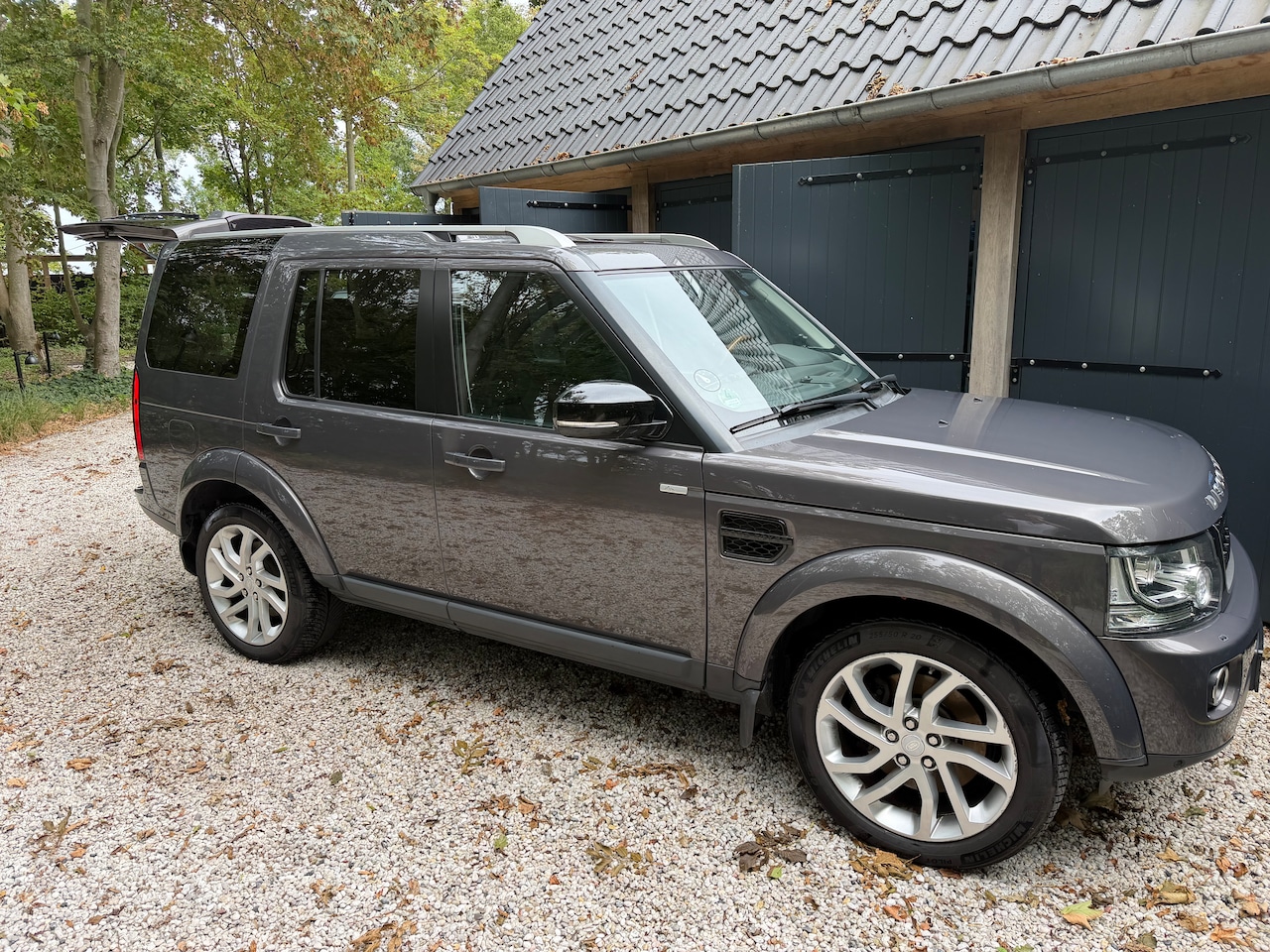 Land Rover Discovery - 3.0 SDV6 Landmark overgenomen van Koning van Denemarken! - AutoWereld.nl