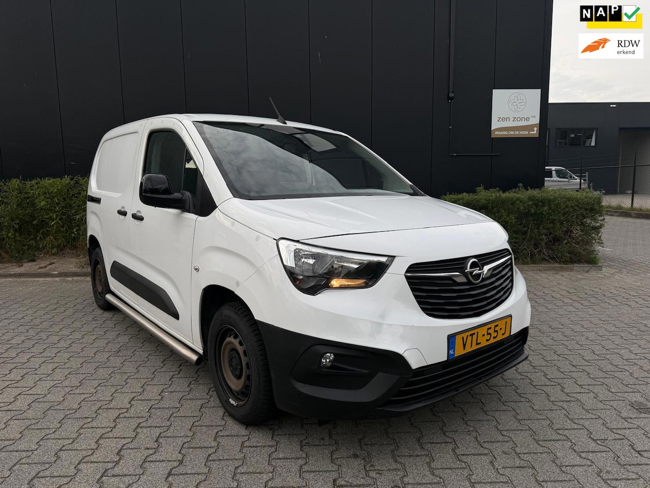 Opel Combo - 1.5D L1H1 Edition 1.5D L1H1 Edition - AutoWereld.nl