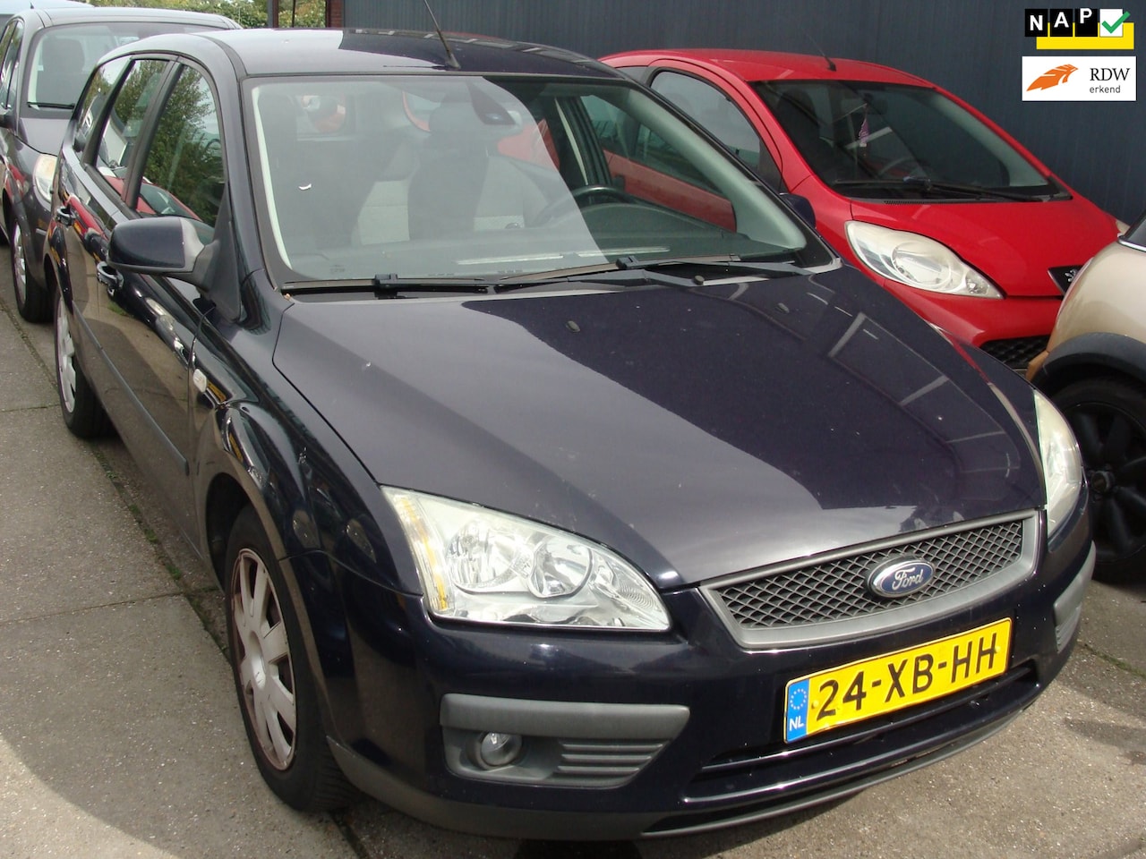Ford Focus Wagon - 1.6-16V Trend st bekr airco elek pak nap apk - AutoWereld.nl