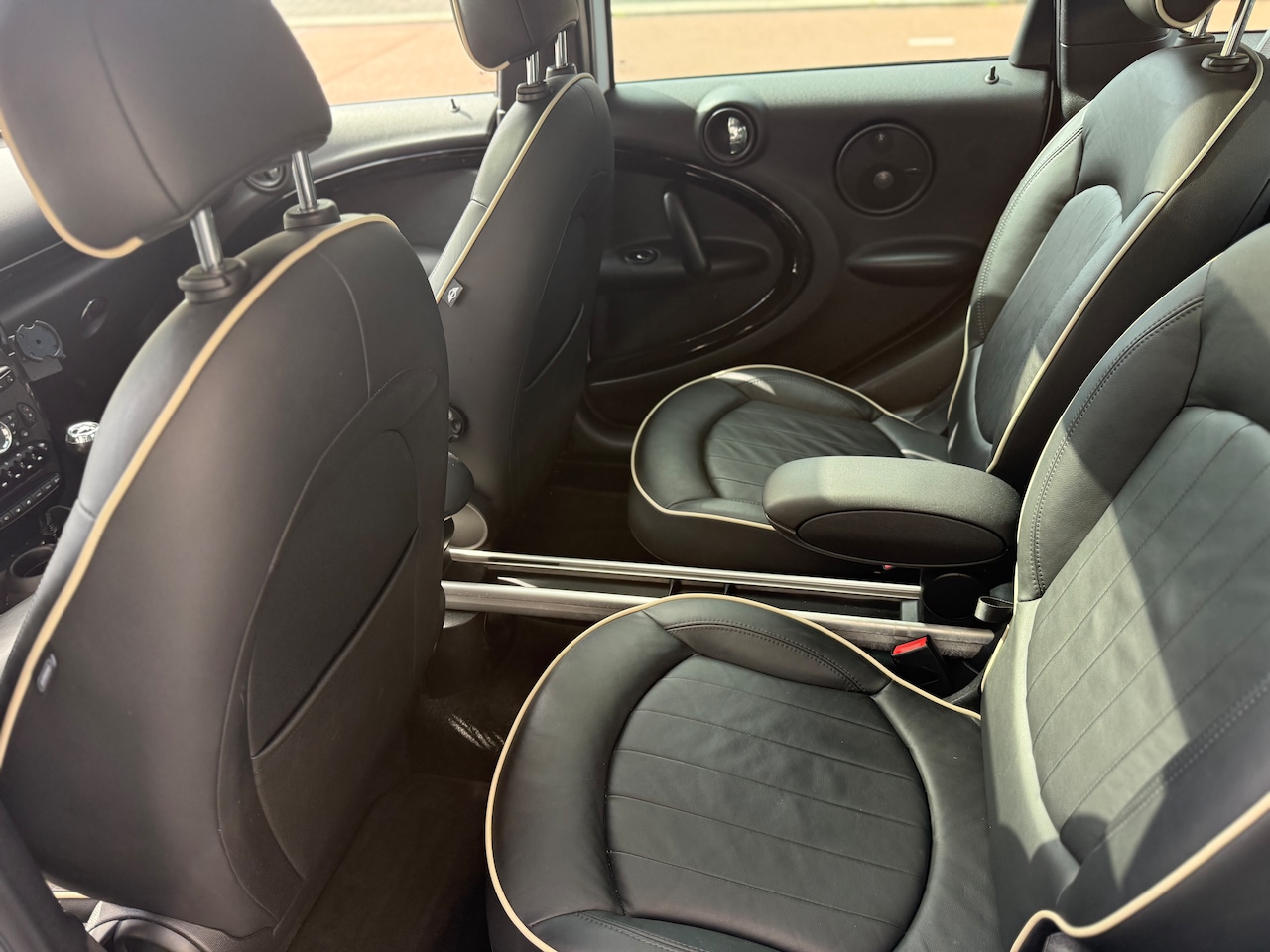 MINI Countryman - 1.6 Cooper S ALL4 Chili Chili - AutoWereld.nl