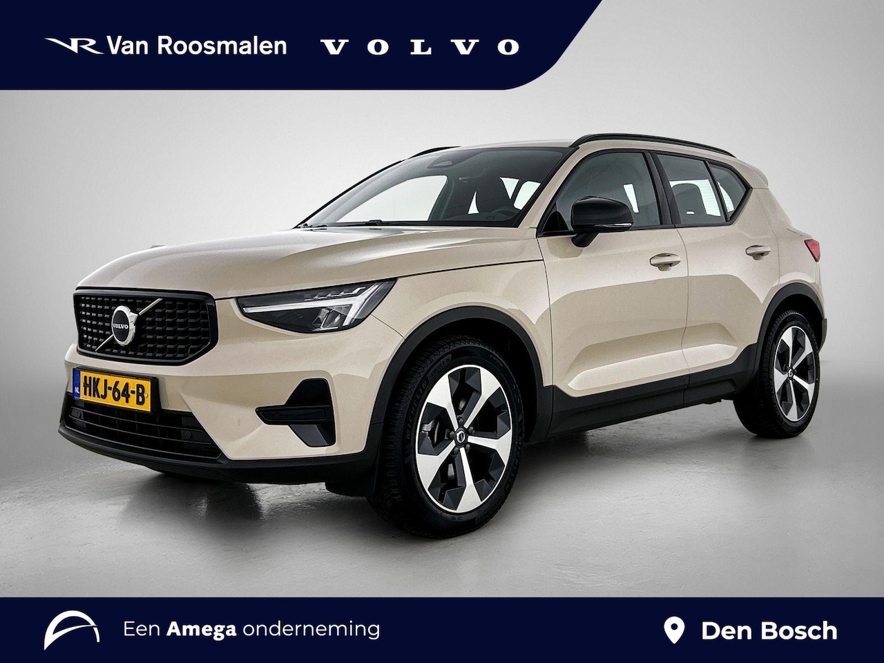 Volvo XC40 - 2.0 B4 Plus Dark | Trekhaak | Stoel + Stuurverwarming | All-season banden | - AutoWereld.nl