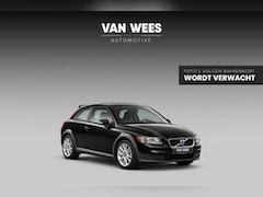 Volvo C30 - 1.6 Momentum | 2e eigenaar | Origineel Nederlands | Airco | Boordcomputer | 101 pk | Stuur