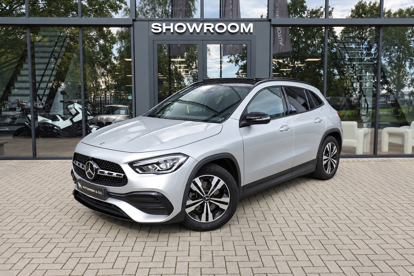 Mercedes-Benz GLA-Klasse - 220 d PANO KEYLESS CAM - AutoWereld.nl