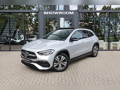 Mercedes-Benz GLA-Klasse - 220 d PANO KEYLESS CAM