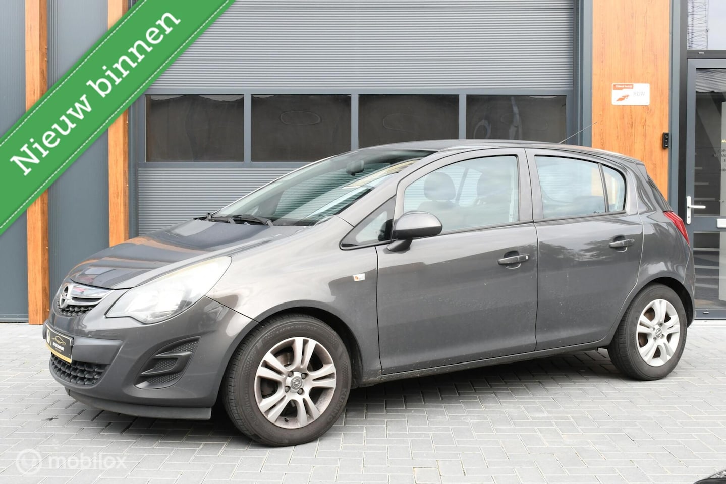 Opel Corsa - 1.2 EcoFlex Business NIEUWE APK!! - AutoWereld.nl