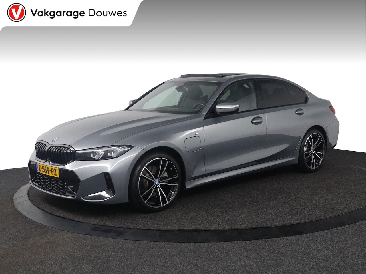 BMW 3-serie - 320e M Sport|NAP|1e eigenaar|Pano - AutoWereld.nl