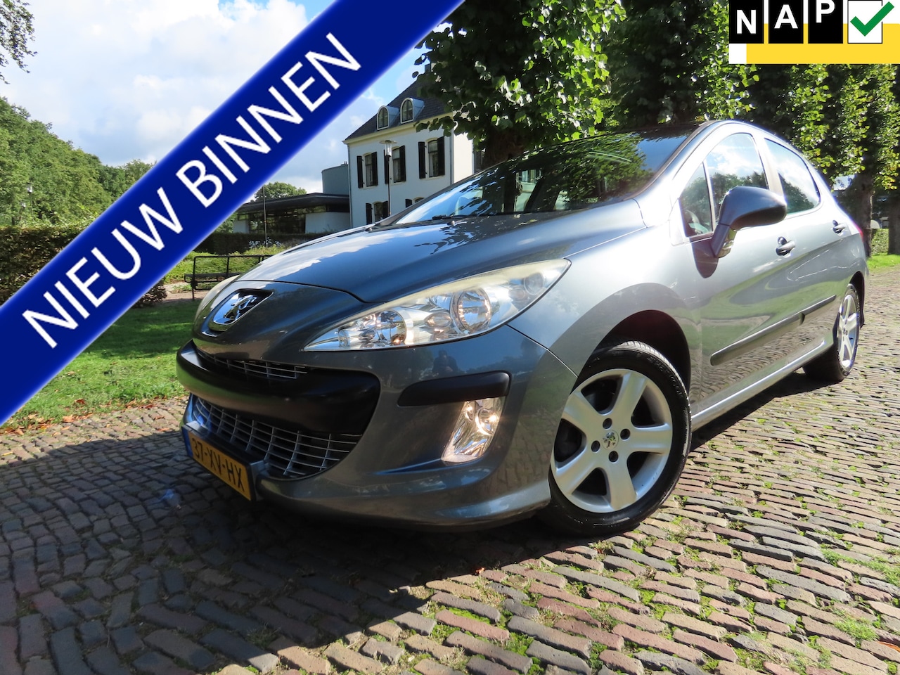 Hyundai Matrix - 1.6i Active Cool Panoramadak Ecc Cruisecontrol 5 Drs Lm Velgen Trekhaak - AutoWereld.nl