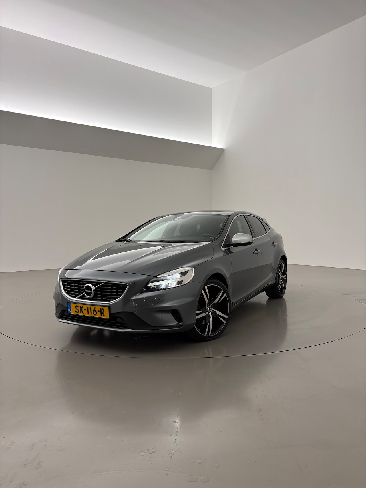 Volvo V40 - 2.0 T4 Business Sport - AutoWereld.nl