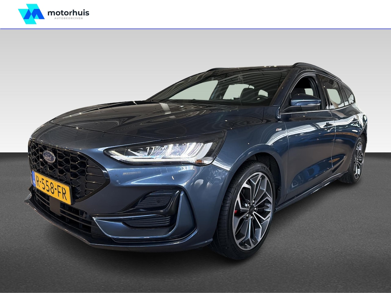 Ford Focus Wagon - 1.0 EcoBoost Hybrid ST Line X | Achteruitrijcamera | Airco (automatisch) | Apple Carplay/A - AutoWereld.nl