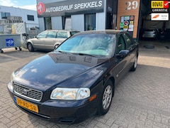Volvo S80 - 2.4 Mooie en goed onder houden auto nieuwe apk aflevering beurt