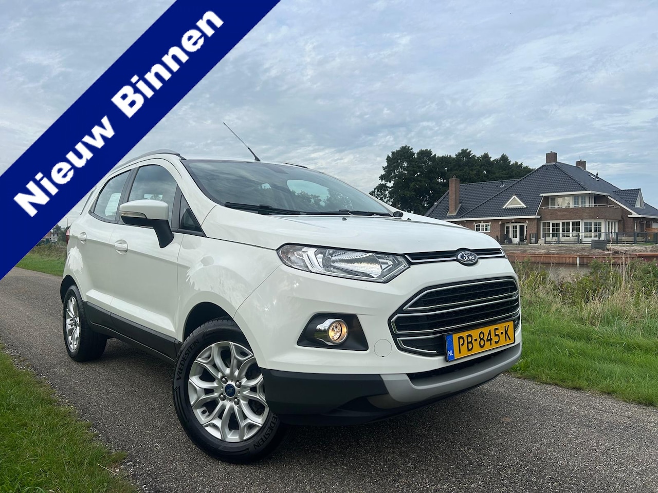 Ford EcoSport - 1.0 EcoBoost Titanium | Parkeersensoren | Bluetooth | Navi | Cruise - AutoWereld.nl