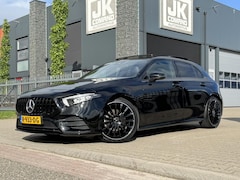 Mercedes-Benz A-klasse - 180 AMG|Pano|Ambient Lights|Night|Camera|CarPlay|Etc