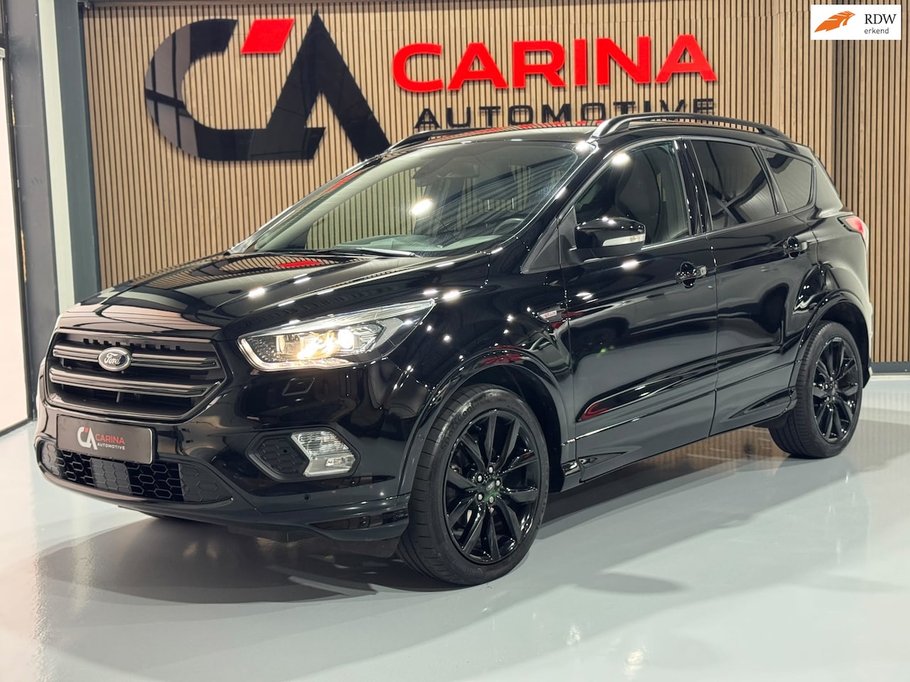 Ford Kuga - 1.5 EcoBoost ST Line / Start Stop / Camera / Trekhaak / Cruise Control / Ect... / - AutoWereld.nl