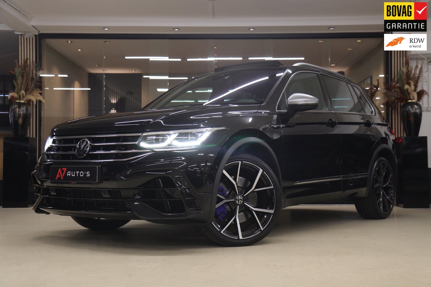 Volkswagen Tiguan - 2.0 TSI R 75 Edition 4Motion PANO/CARPLAY/STOELVER/ACC/AKRA/H-K/VOL - AutoWereld.nl