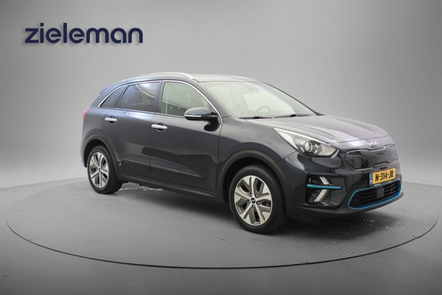Kia e-Niro - Edition 64 kWh 3 Fase - Carplay, Camera, Stoel/Stuur Verw. Half Leer, Adapt. Cruise - AutoWereld.nl