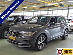Volkswagen Tiguan - 1.5 TSI Life -150pk- Automaat | Camera | Stuur- & Stoelverwarming | Trekhaak | Rijklaarpri