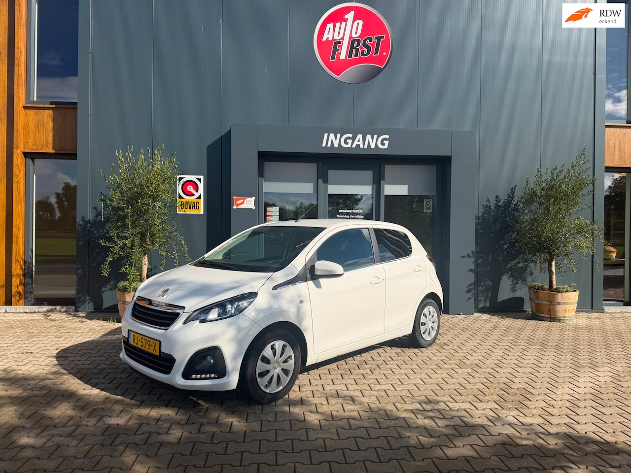 Peugeot 108 - 1.0 e-VTi Active l airco l 5drs l 73402km - AutoWereld.nl