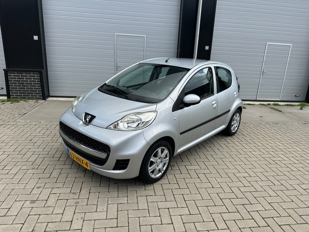 Peugeot 107 - 1.0-12V Sublime - AutoWereld.nl