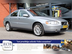 Volvo S60 - 2.4 140 pk Drivers Edition, Leer, Trekhaak