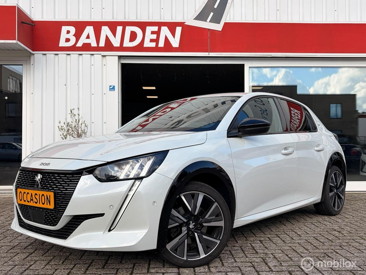 Peugeot 208 - 1.2 PureTech GT 1.2 PureTech GT - AutoWereld.nl