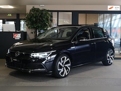 Volkswagen Golf - 1.5 eTSI DSG Pano Trek IQ Led Pdc Acc Alcantara