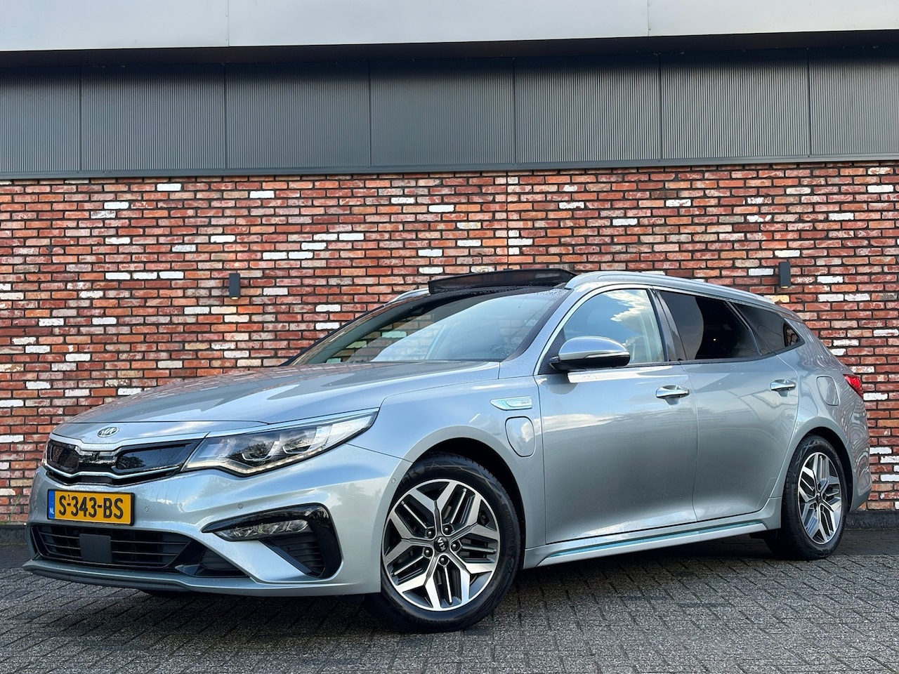 Kia Optima Sportswagon - 2.0 GDI PHEV ExecutiveLine Pano Adap.Cruise Stoelverw+Ventilatie BOMVOL! - AutoWereld.nl
