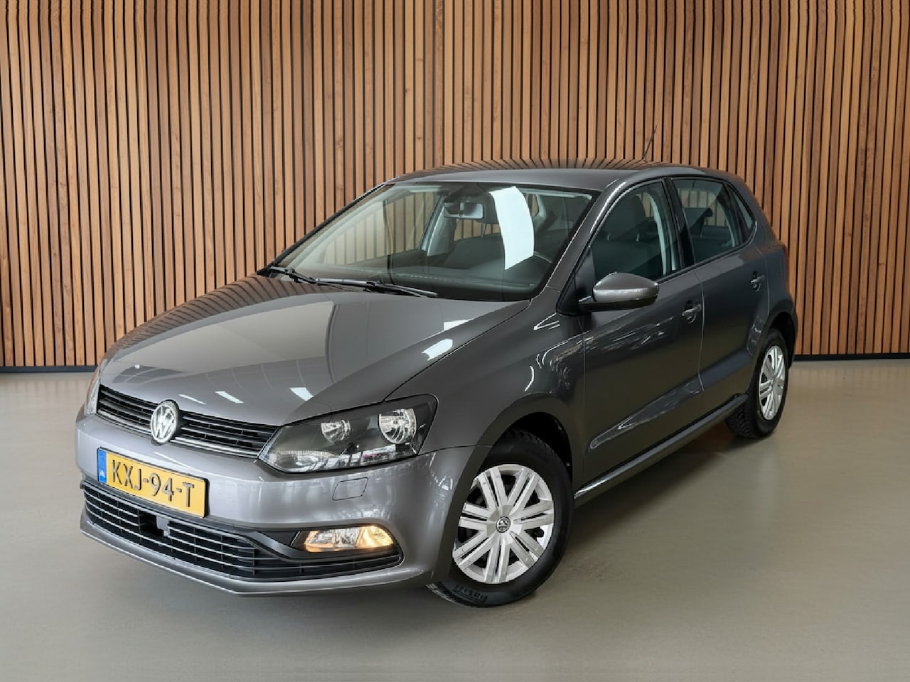 Volkswagen Polo - 1.0 Comfortline Business R | Navigatie | Stoelverwarming | Airco - AutoWereld.nl
