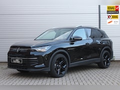Volkswagen Tiguan - 1.5 eTSI Life Edition Trekhaak/Winterpakket/IQ.Light