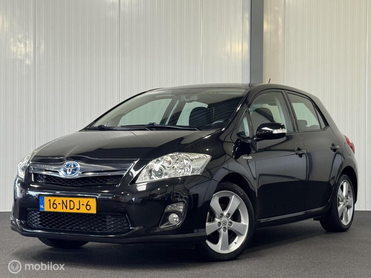 Toyota Auris - 1.8 Full Hybrid Dynamic [ NAP 1e eigenaar camera ] - AutoWereld.nl