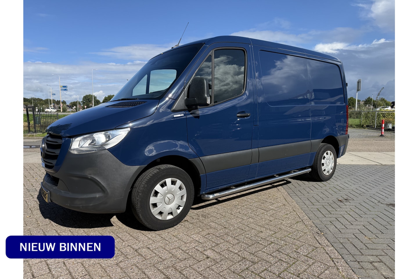 Mercedes-Benz Sprinter - 311 2.2 CDI L1H1 ** Leder ** 3-zits ** Bluetooth ** Camera ** NAP!! - AutoWereld.nl