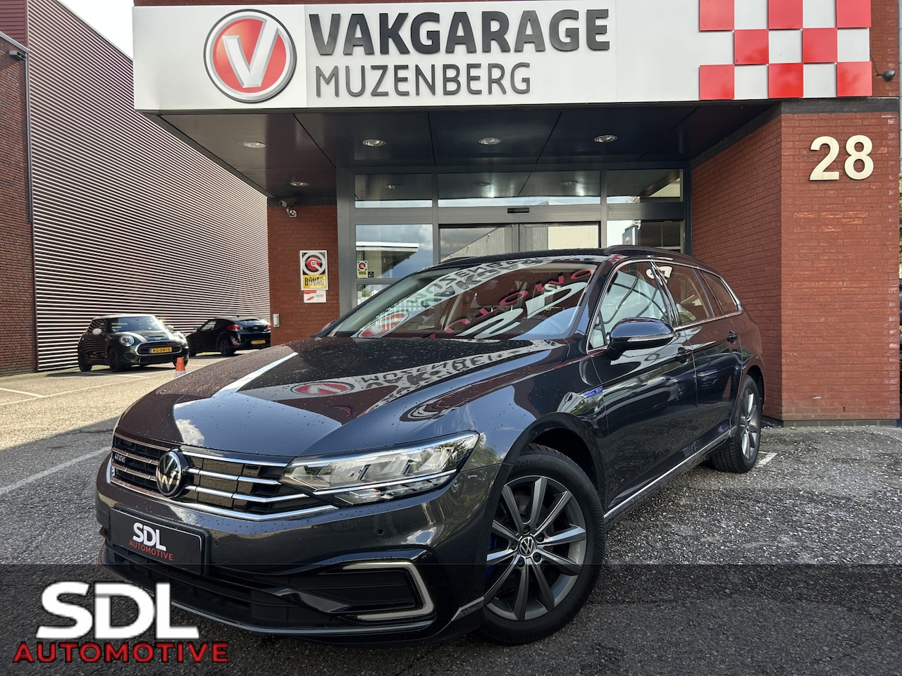 Volkswagen Passat Variant - 1.4 TSI PHEV GTE Business 94,8 SOH!! // // LED // ADAP. CRUISE // NAVI + CARPLAY // CAMERA - AutoWereld.nl