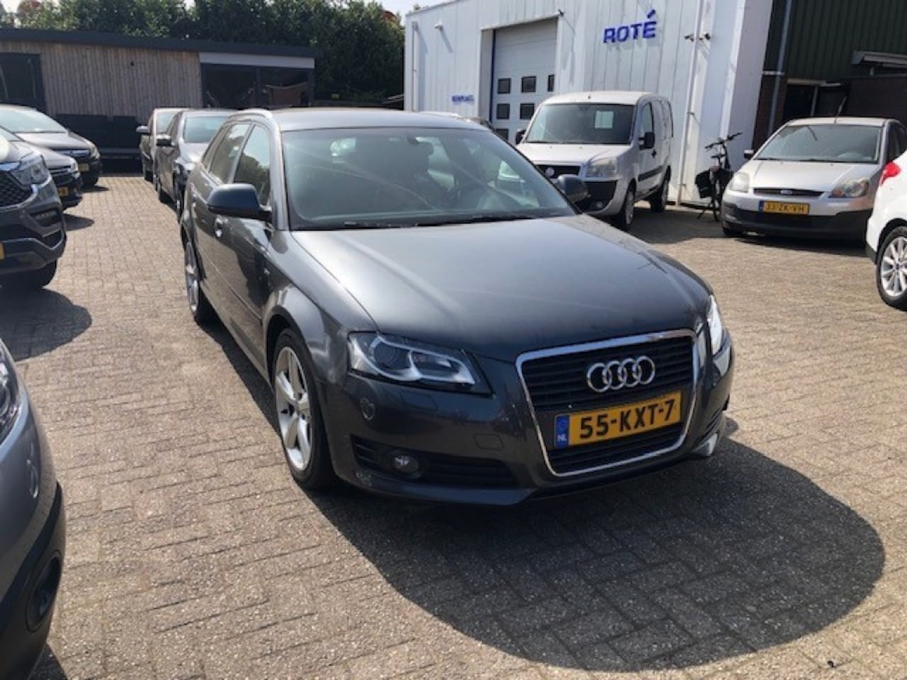 Audi A3 - 1.8 TFSI S-EDITION LET OP!!! VERBRUIKT OLIE!!!! EXPORT!!!! - AutoWereld.nl