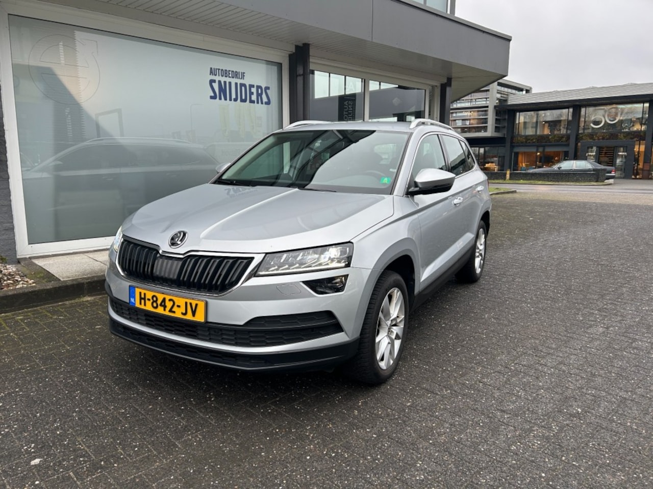 Skoda Karoq - 1.0 TSI Business Edition 1.0 TSI BUSINESS EDITION - AutoWereld.nl