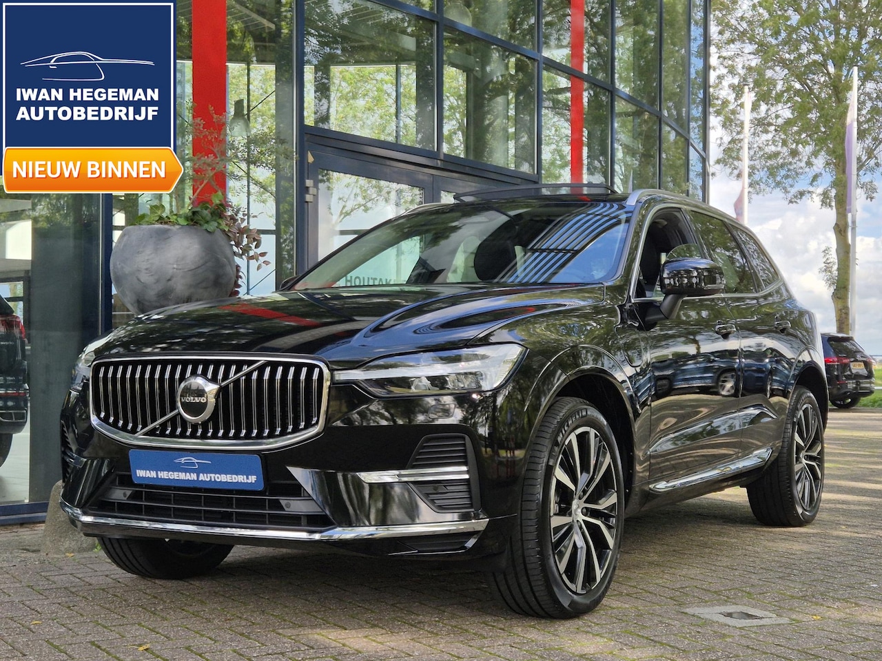 Volvo XC60 - 2.0 T6 Plug-in hybrid AWD Core Bright | Panoramadak | Adapt. Cruise | 20 inch | Climate Co - AutoWereld.nl