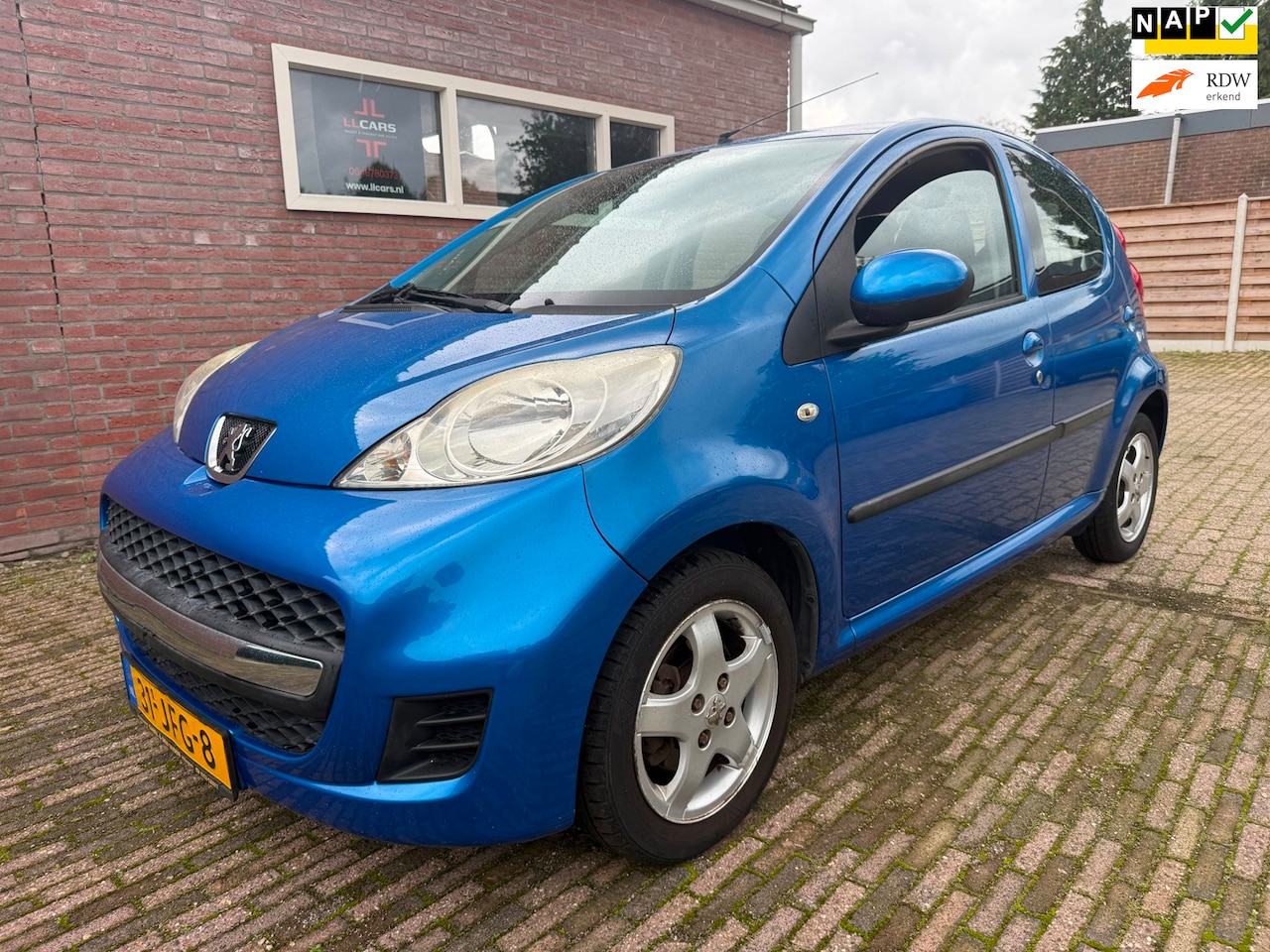 Peugeot 107 - 1.0-12V AUTOMAAT airco apk 9-9-2027 LMV 5 drs - AutoWereld.nl