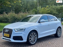 Audi Q3 - 2.5 TFSI RS Q3 quattro/AIRCO/CRUISE/LEDER/NAVI/PARKEERSENS VOOR-ACHTER/SPORTST/VERWARMDE V