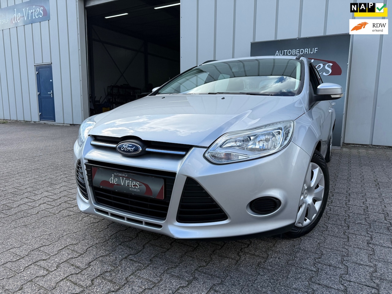 Ford Focus Wagon - 1.6 TI-VCT Trend / Airco / Navi / Cruise control / Trekhaak / - AutoWereld.nl